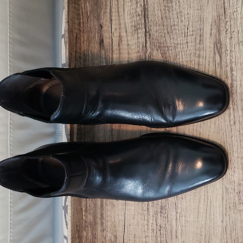 Hugo Boss slip on boots